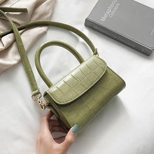 Load image into Gallery viewer, Crocodile Pattern Crossbody Bags For Women 2019 Small Chain Handbag small bag PU Leather Hand Bag Ladies Designer Evening Bags